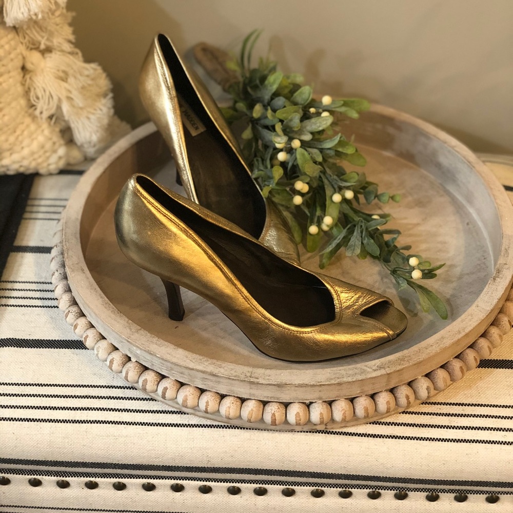 Bronze Steve Madden heels!